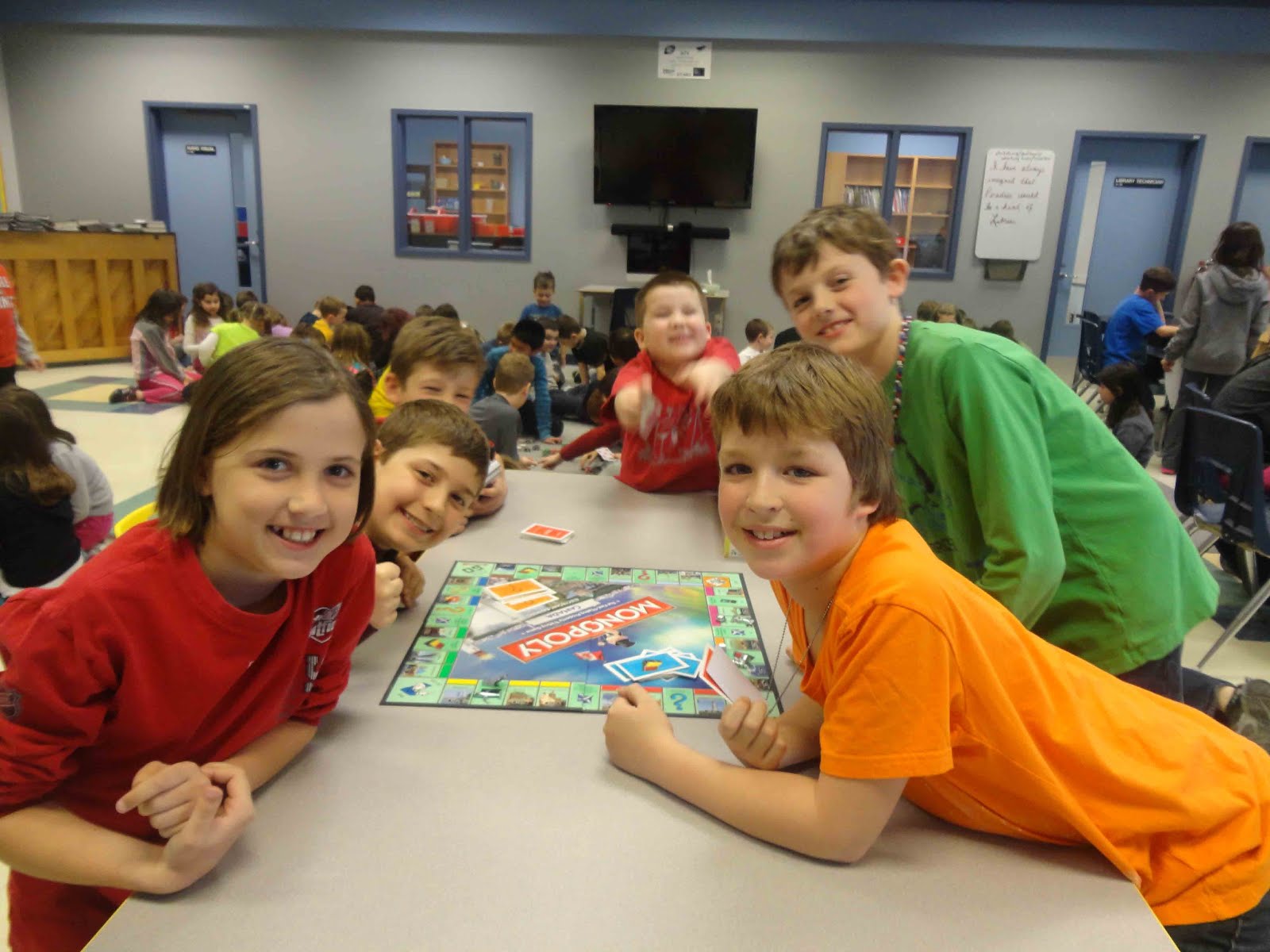Tại các nước phát triển, Boardgame còn được đưa vào trường lớp và được xem như một môn sinh hoạt ngoại khóa.